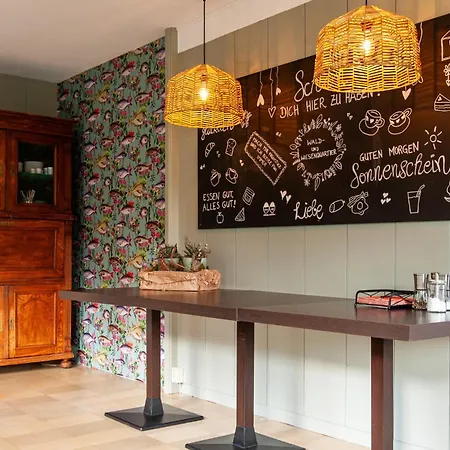 מלון Forellenhof Wald- Und Wiesenquartier באד ברלבורג